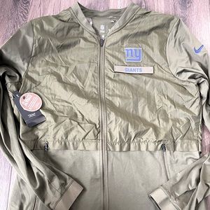 New York Giants zip up jacket. Men’s size Large !